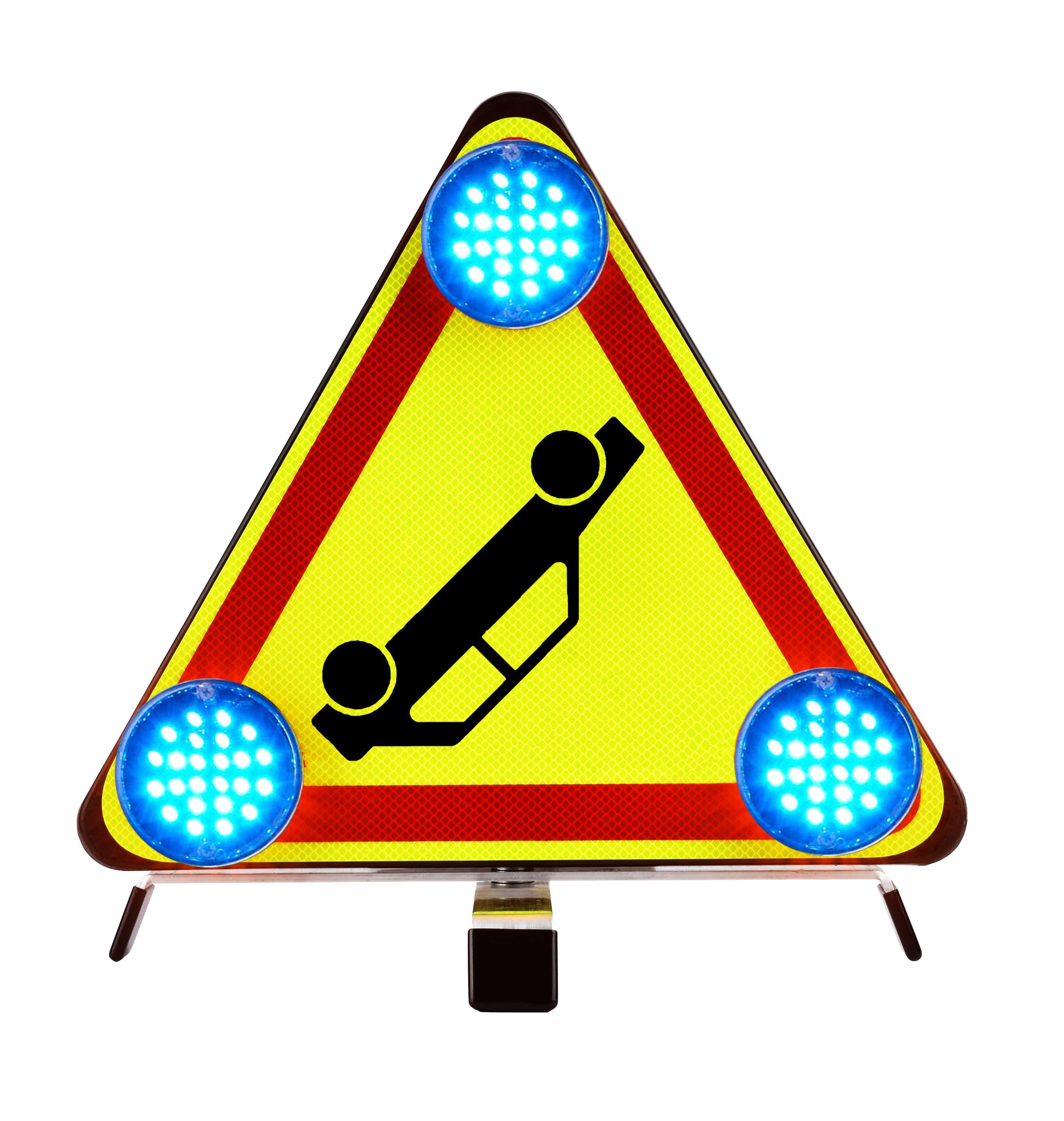 AK31 floor-mounted triangle with cross-beam feet